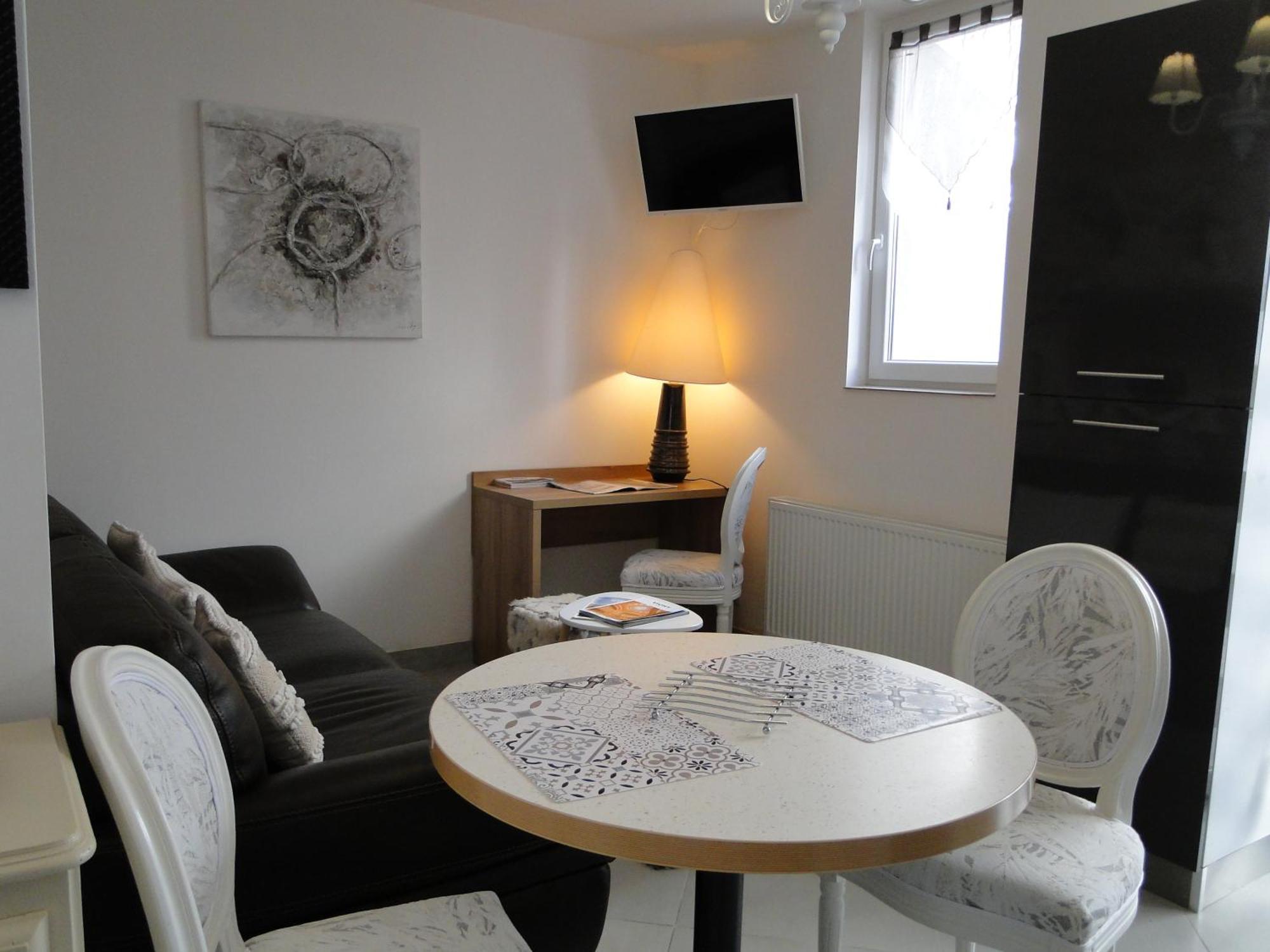 L'Amiral Apartment Vichy Exterior photo